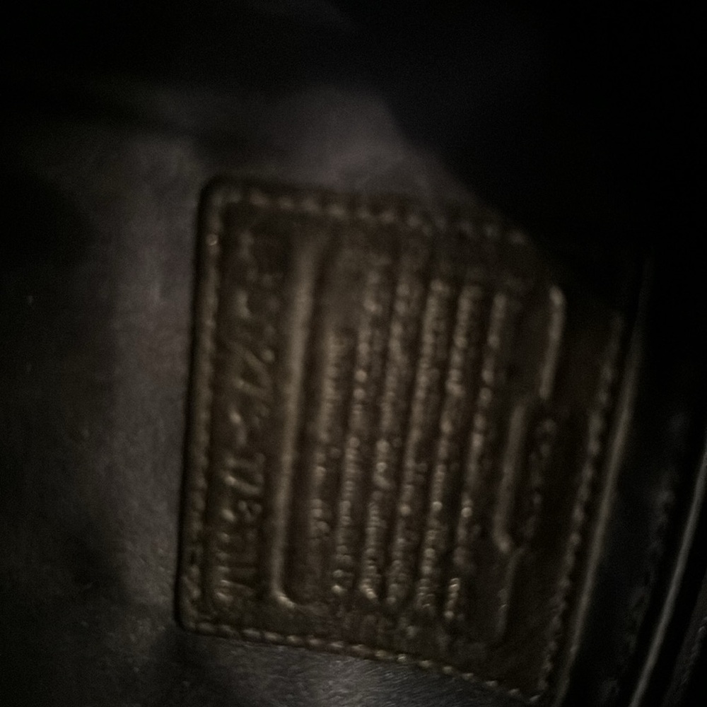 Black coach purse - Picture 3 of 7